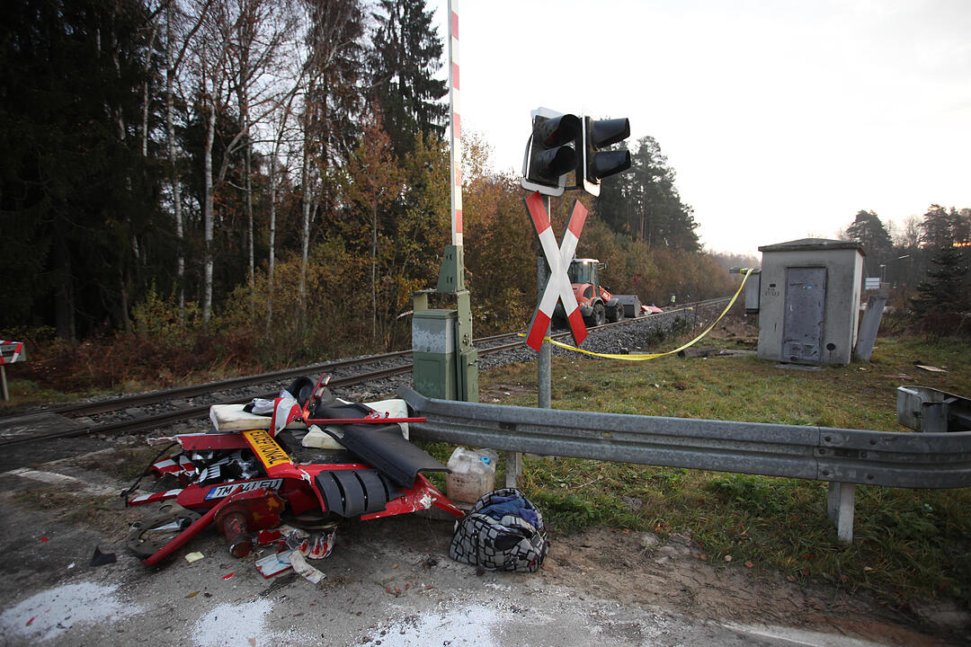 Tagbilder: Zugunglück in der Oberpfalz