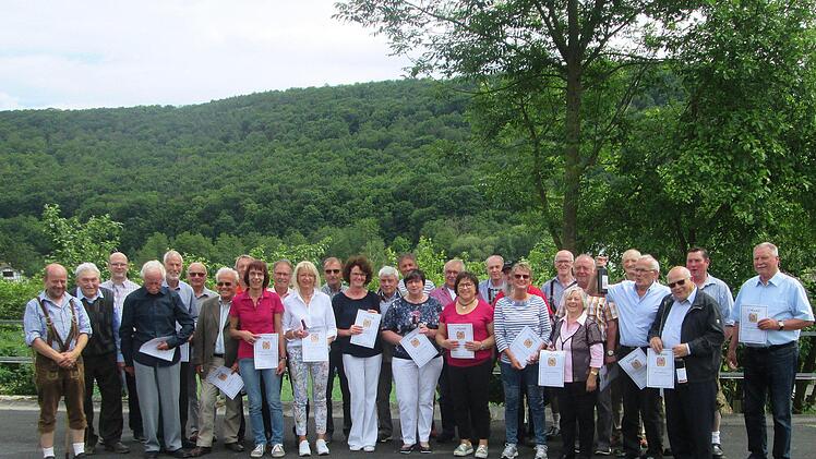 Die Gründungsmitglieder der   Obererthaler Dorfmusik .Foto: Winfried Ehling