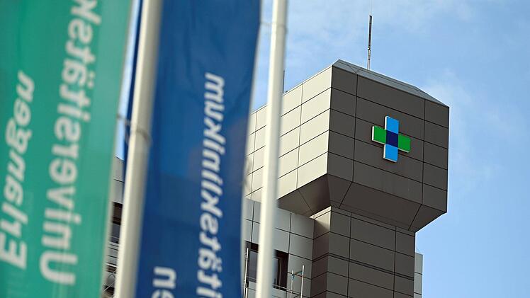 Uni-Klinikum Erlangen: Gemeinsam f&uuml;r Organspende einsetzen - Bayerns Universit&auml;tsklinika schlie&szlig;en sich zusammen