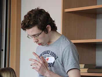Alexander Beetz glänzt bei seiner Rede mit sprachlicher Ausdrucksfähigkeit. Foto: Mariell Dörrschmidt