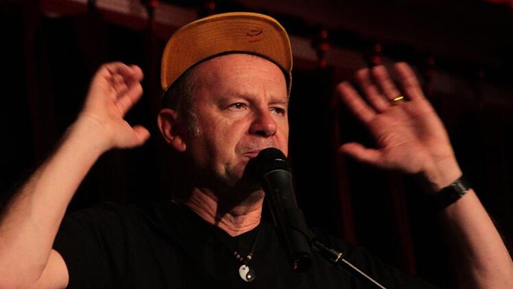 Willy  Astor bei   seinem Auftritt in Eggolsheim Fotos: Josef Hofbauer