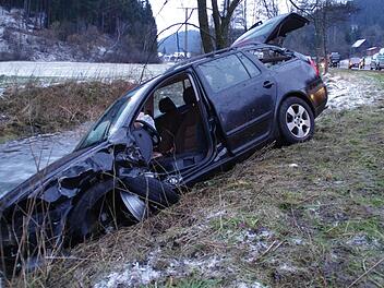 Der Wagen des Unfallverursachers. Foto: Marco Meißner