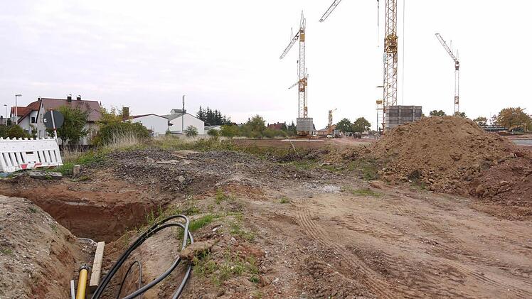 An der Einmündung des Reuthwegs (links) wird der Radweg vorläufig enden. Foto: Pauline Lindner