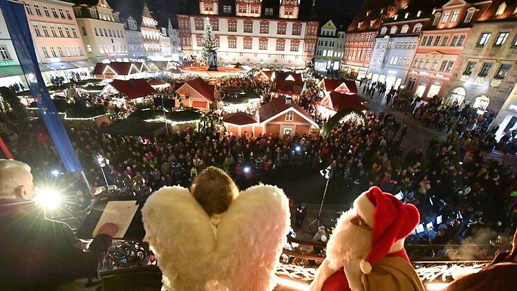 Impressionen von der Eröffnung des Coburger Weihnachtsmarktes. Foto: Ronald Rinklef