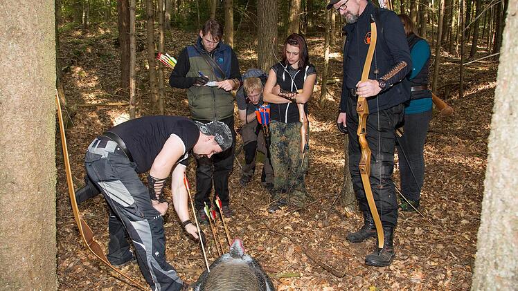 Der Bogenschützenverein Mengersgereuth-Hämmern nahm mit etlichen Aktiven am Wettbewerb teil. Foto: kag
