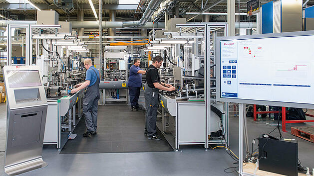 Industrie 4.0-Produktionslinie im Bosch Rexroth-Werk Horb