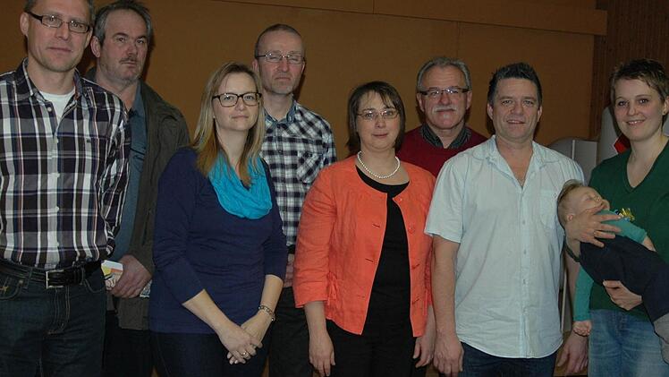 Die weiteren Kandidaten der PWW: Christoph Schmitt, Viktor Eisfeld, Tanja Degelmann, Jörg Loeber, Nicole Müller, Walter Rüttiger, Claus Gundelach und Eva Dümig. Foto: Sebastian Schmitt-Mathea