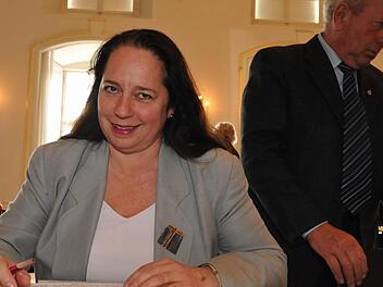 Glaubwürdigkeit beschädigt? Die Vorsitzende von Bambergs Unabhängigen Bürgern, Daniela Reinfelder, und Stadtratskollege Pankraz Deuber, sehen sich mit Vorwürfen bezüglich wegen ihres Wahlverhaltens bei der Bürgermeisterwahl konfrontiert. Foto: Ronald Rinklef