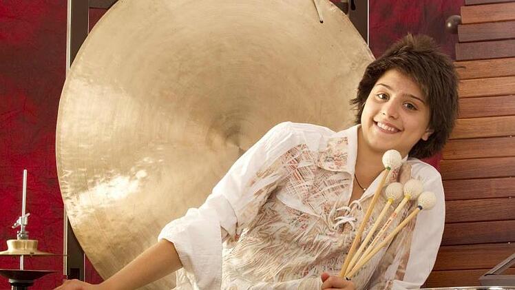 Die Percussions-Virtuosin Vivi Vassileva eröffnet am Montag  mit ihrem Trio die Konzertsaison beim "Verein".Hans Peter Schwarzenbach