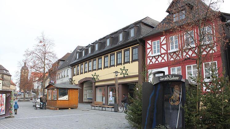 Das Haus Marktplatz 10 (Bildmitte) ist eines der größten Projekte der Stadt und eines, das definitiv im kommenden Jahr angepackt werden soll. Popp
