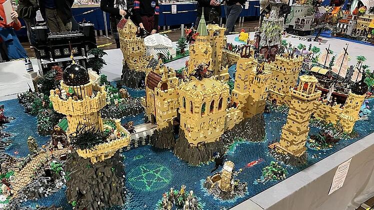 Deutschlands größte Lego-Fanausstellung in der Stadthalle in Fürth bei Nürnberg