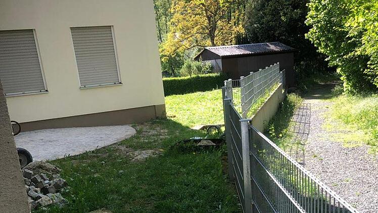 Hinter der Mehrzweckhalle ist in den letzten Wochen ein ansehnlicher Garten entstanden.Bernd Czelustek