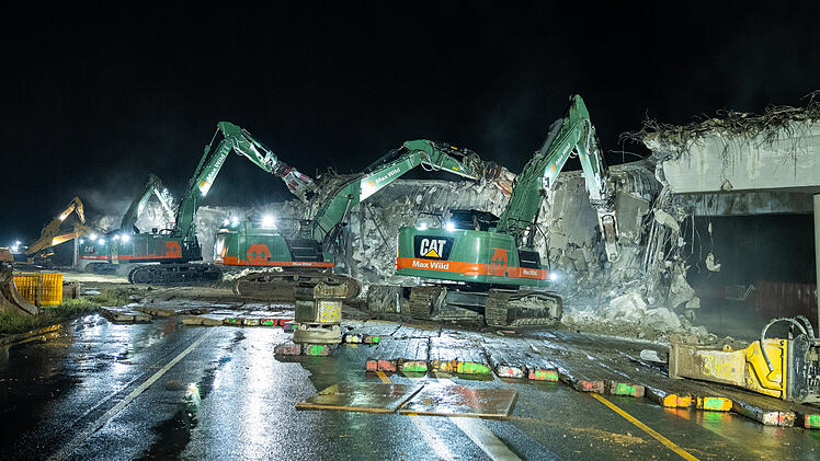 Br&uuml;ckenabriss in Bamberg: Instabiles Bauwerk binnen einer Nacht zerlegt