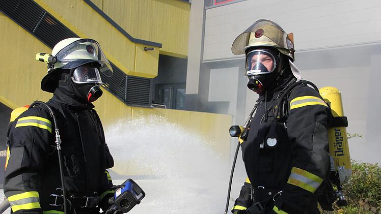 Übungseinsatz am Kronacher Schulzentrum. Foto: Veronika Schadeck