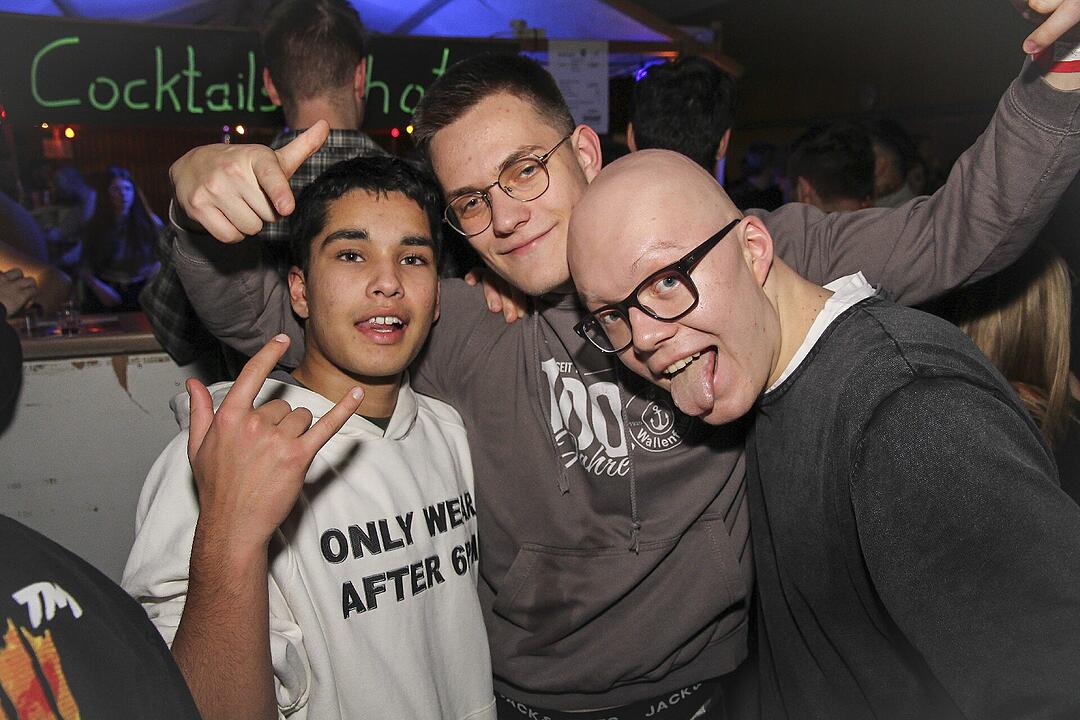 Mit vielen Party-Songs der 80er & 90er und Rock-Pop Klassikern