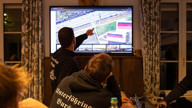 Maibaumklau erfordert eine koordiniert Planung.