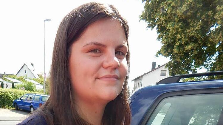 "Ich empfinde diesen ganzen Bürgerentscheid als unnötigen bürokratischen Aufwand", sagt Theresa Schuhmann. "Manchmal müssen Entscheidungen auch einfach von denjenigen getroffen werden, die sich mit der Thematik auskennen. Wählen gehe ich aber trotzdem. Das gehört sich so in einer Demokratie". Foto: Mona Lisa Eigenfeld