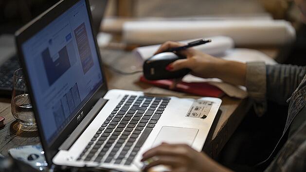 Beim Surfen im Internet muss die Sicherheit vor Cyberangriffen an oberster Stelle stehen. Um unberechtigte Zugriffe zu verhindern, entwickeln Unternehmen immer zuverlässigere Methoden.