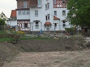 Heute klafft eine gro&szlig;e Baugrube.  Foto: Robert Wachter