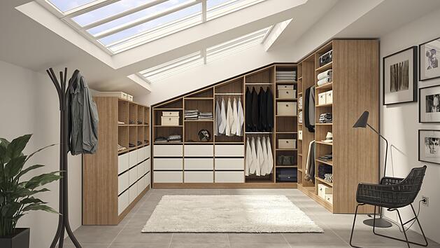 Wer träumt nicht von einem begehbaren Kleiderschrank? Der Konfigurator von deinSchrank.de findet auch für kleinere Flächen kluge Lösungen.