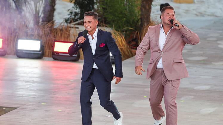 Kein Erfolg als Solo-Künstler: Mit seinem Bruder Gianni (links) bildet DSDS-Gewinner Harry Laffontien mittlerweile das Schlager-Duo Laffontien Brothers.