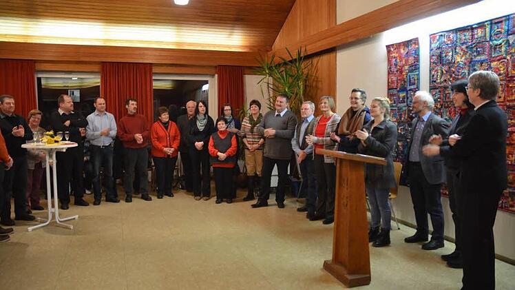 Das Ehrenamt wird in der Kirche hochgehalten. Alle ehrenamtlichen Kirchenmusikerinnen und Kirchenmusiker (ob Organist, Posaunist, Sänger oder Chroleiter) wurden beim Neujahrsempfang vorgestellt und erhielten viel Applaus von den Gästen.