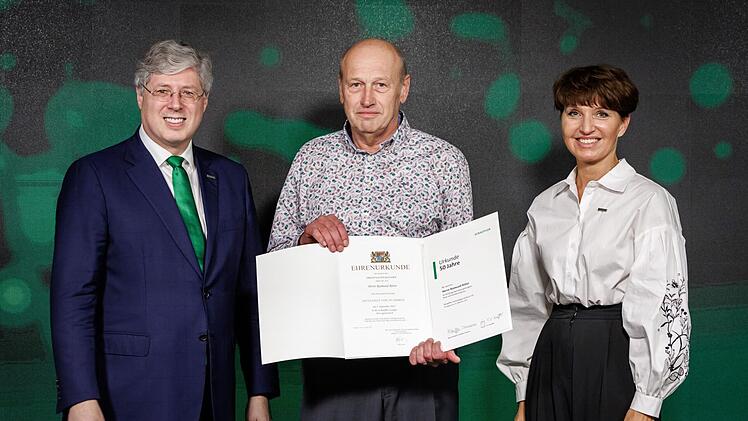 Herzogenaurach: Feierliche Ehrung von über 500 Schaeffler-Mitarbeitenden