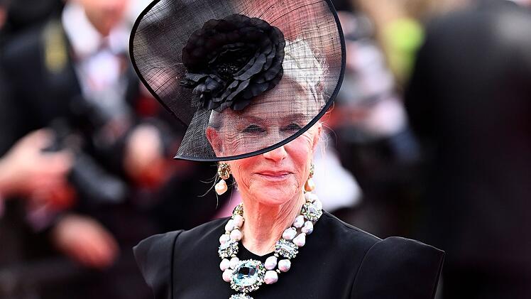Höchst elegant trat Helen Mirren im Mai bei den Filmfestspielen von Cannes auf.