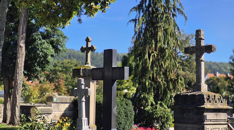 Kronach leuchtet 2027: Friedhof wird zum neuen Lichtweg