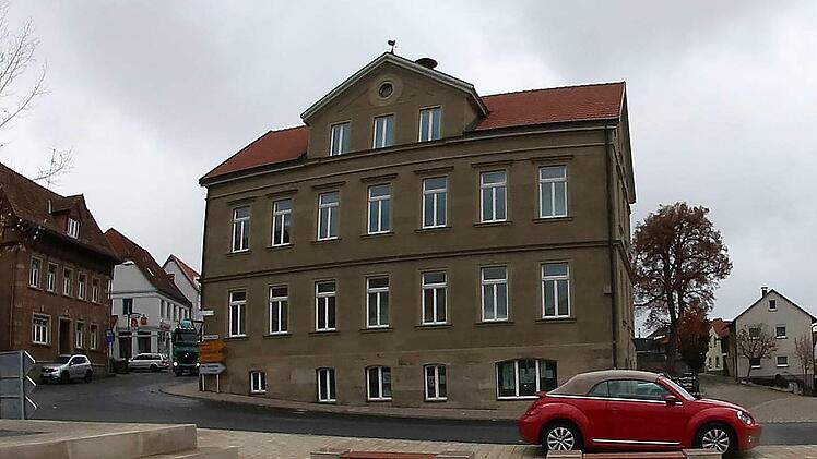 Im Maßbacher Rathaus wird im Mai ein Gemeinderat einziehen mit erfahrenen und neugewählten Gemeinderäten.Archiv/Dieter Britz