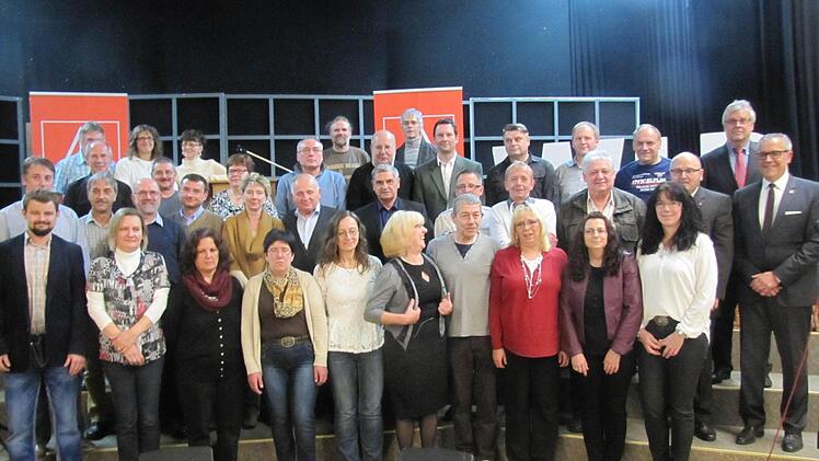 210 Männer und Frauen aus Nordwestoberfranken sind im Wiedervereinigungsjahr 1990 Mitglieder bei der Industriegewerkschaft Metall geworden. Foto: Martin Koch