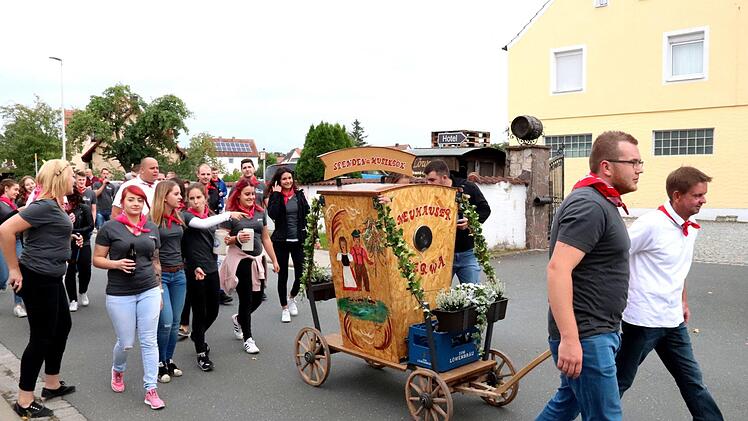 Eine Mordgaudi war die Kerwa in Neuhaus auch heuer wieder. Fotos: Johanna blum