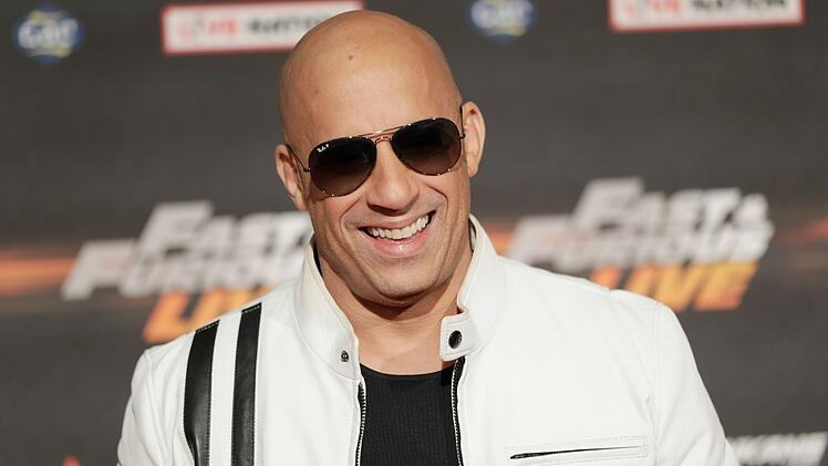Vin Diesel wollte nur bei Erf&uuml;llung dreier Bedingungen beim elften Teil der "Fast & furious"-Reihe mitmachen, eine davon: Es m&uuml;sste zu einer Wiedervereinigung seiner und der Figur von Paul Walker kommen.