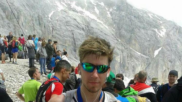 Daniel Krippner am Ziel auf rund 2700 Meter: Den Zugspitzlauf beendete der Forchheimer in 2:40:54 Stunden. Der Start für nächstes Jahr ist bereits fest eingeplant.  Foto: privat