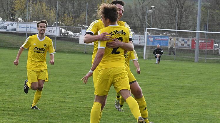 Bis zur 65. Minute lag der SV Garitz in Führung gegen den FC Thulba, doch dann schmiss der Spitzenreiter seine Tormaschinerie an. Foto: Hopf