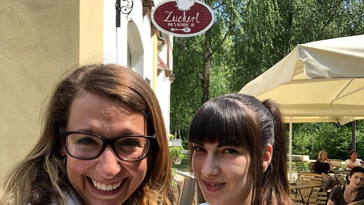 Im Caf&eacute; Zuckerl treffe ich Inhaberin Lisa Burger. Hier gibt es vegane und vegetarische Speisen und Getr&auml;nke. Foto: Biere