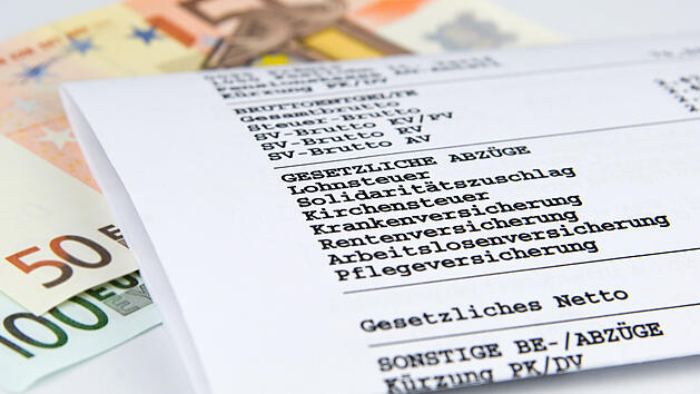 Rente und Krankenkasse: Helfen weniger Leistungen gegen steigende Sozialabgaben?