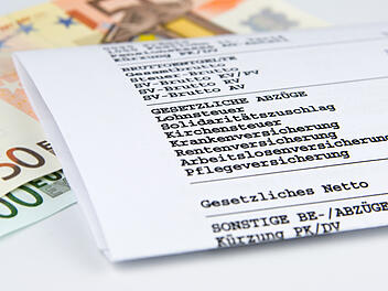 Rente und Krankenkasse: Helfen weniger Leistungen gegen steigende Sozialabgaben?