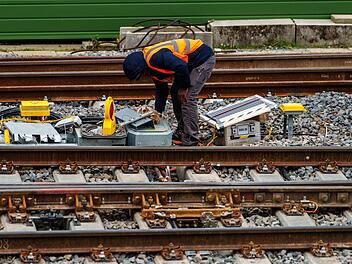 Neue elektronische Stellwerke f&uuml;r die Riedbahn