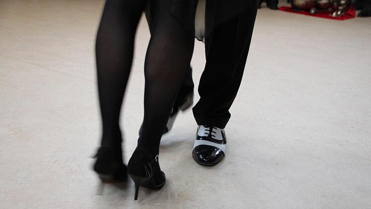 Am Samstagnachmittag wurde ein Tanzstudio im Staatsbad eröffnet. Foto: Ulrike Müller