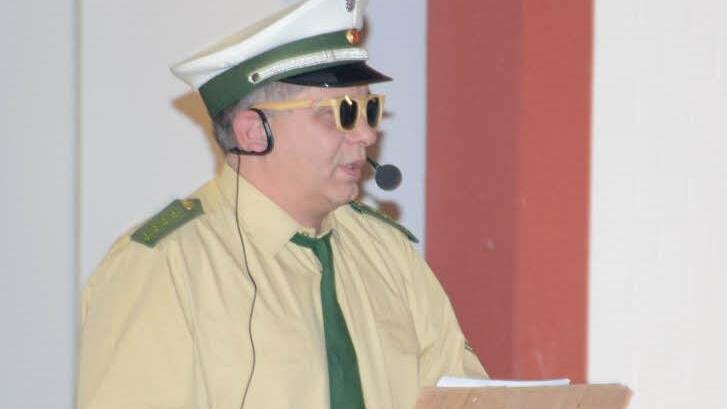 Klaus Müller (oben) als "Grüner Blitz" hatte viel zu berichten. Foto: Gerhard Schmidt