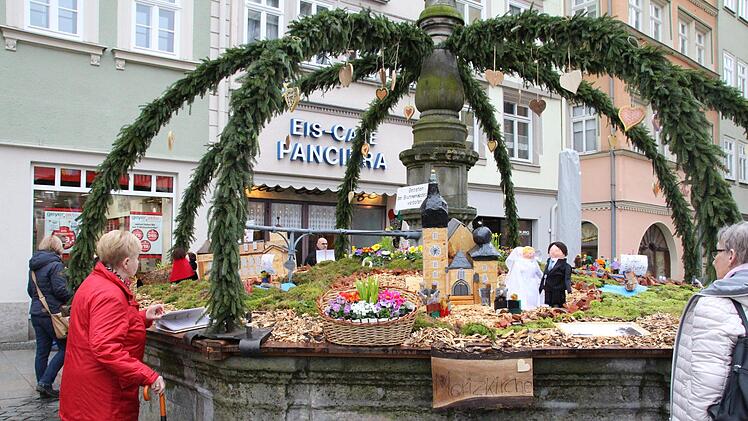 Der Spenglersbrunnen am MarktplatzFoto: Julian &Uuml;belhack