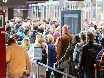 Flughafen Nürnberg: Unbedachte Aktion hat Folgen für Hunderte Passagiere - "unangenehm"