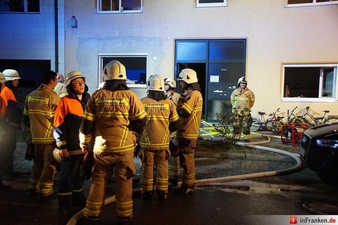 Neun Verletzte bei Brand in Asylunterkunft