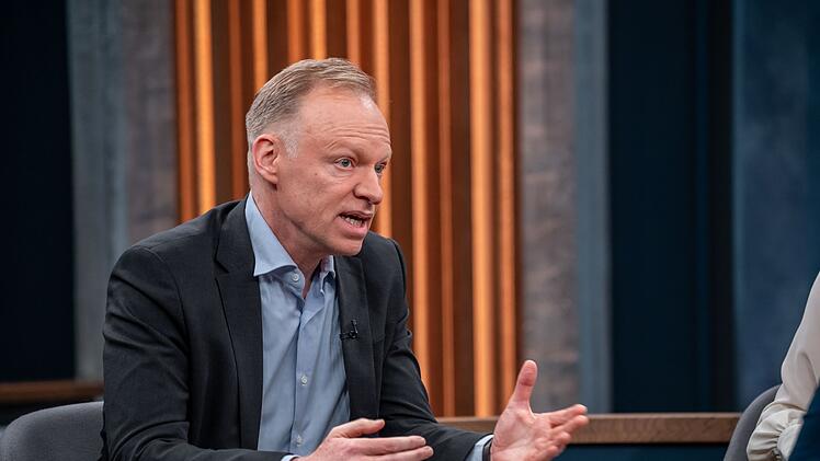 Der &Ouml;konom Clemens Fuest teilt die Bedenken der jungen CDU-Rebellen gegen das geplante Rentenpaket.