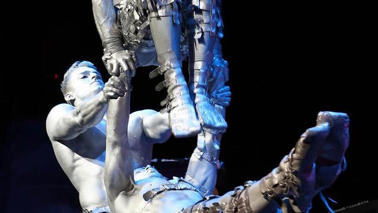 ,La Metta' - lebende Silberstatuen. Foto: Barbara Herbst