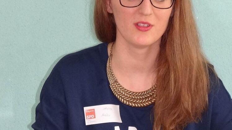 Politik live: Nicht nur eine Abstimmung sondern auch Fraktionssitzungen und Austauschsitzungen konnten die Schüler in dem Planspiel erleben. Die Schüler-SPD diskutierte engagierte und tiefgründig über das neue Gesetz.