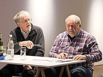 Kunstvereins-Vorsitzender Karol J. Hurec (links) wird sein Amt im Dezember zur Verfügung stellen. Weiter dabei sein wird der bisherige Zweite Vorsitzende, Willi Karl.  Foto: Michael Wunder