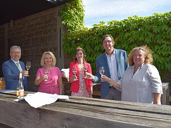 "K&ouml;nnen wirklich stolz sein": F&uuml;nf neue Weine repr&auml;sentieren das Kitzinger Land