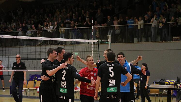 Im letzten Heimspiel der Saison besiegten die Hammelburg Volleys die TG Rüsselsheim II mit 3:0.Jens Feistel